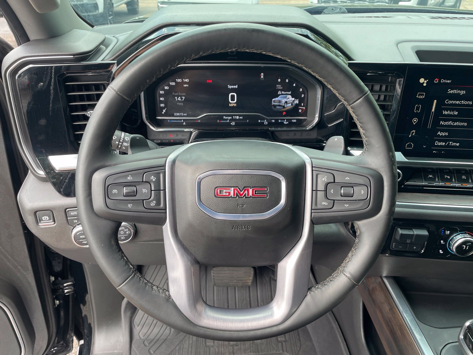 Used 2025 GMC Sierra 1500 SLT AWD/4WD image 15