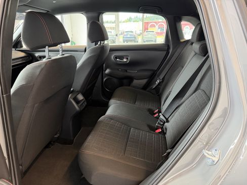 Used 2025 Honda HR-V Sport image 9
