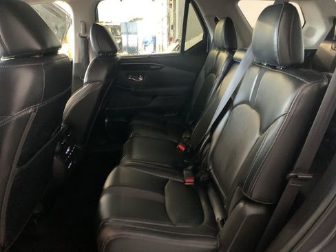 Used 2023 Honda Pilot Touring image 19