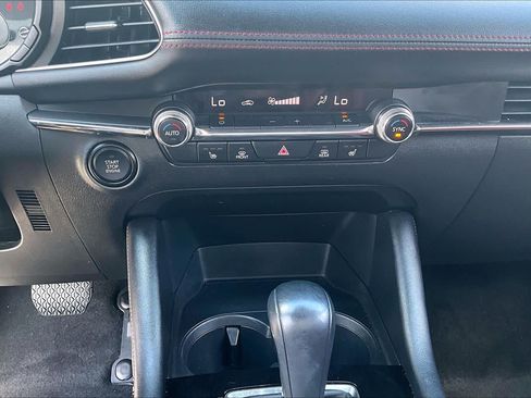Used 2023 MAZDA MAZDA3 s FWD image 32
