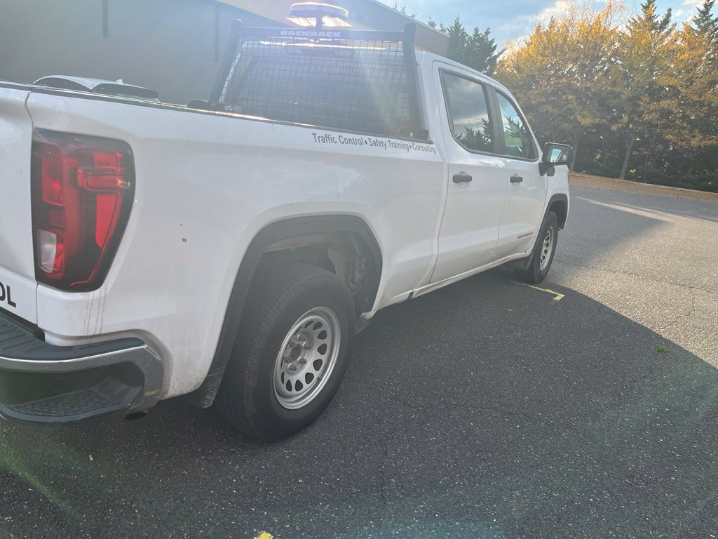 Used 2020 GMC Sierra 1500 2WD Crew Cab w/ Sierra Value Package image 4