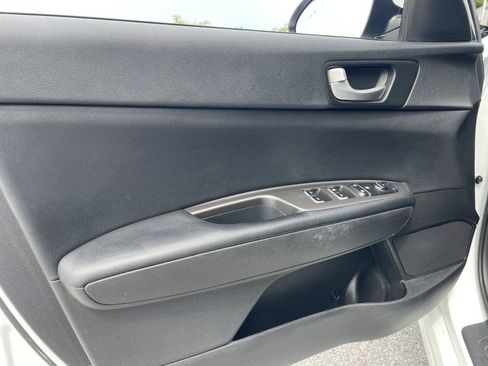 Used 2019 Kia Optima LX FWD image 25