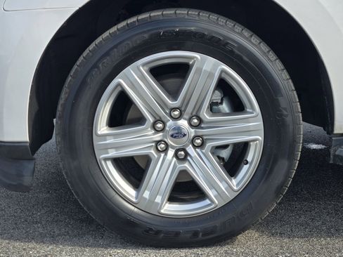 Used 2019 Ford Expedition XLT w/ Equipment Group 202A image 10