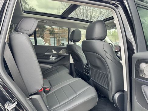 Certified 2026 Mercedes-Benz GLS 450 4MATIC image 29