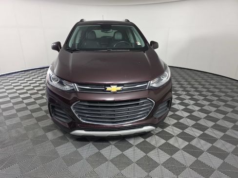 Used 2020 Chevrolet Trax LT w/ Driver Confidence Package FWD image 8
