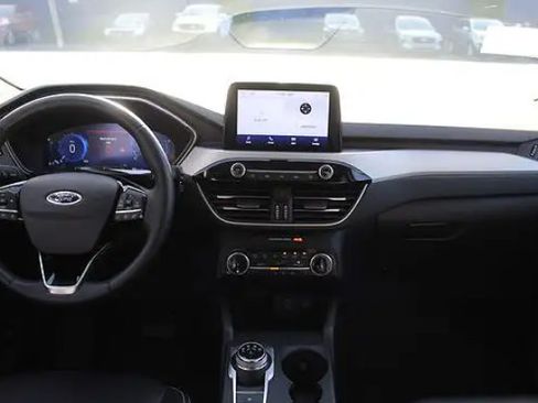Used 2022 Ford Escape SEL FWD image 20