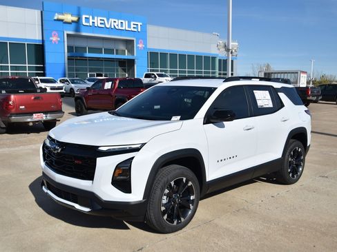 New 2026 Chevrolet Equinox RS w/ LPO, Floor Liner Package image 7