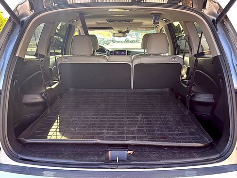 Used 2016 Honda Pilot Touring image 9