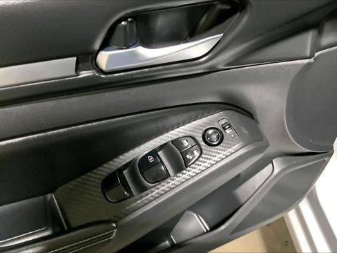 Used 2022 Nissan Altima 2.5 SV image 36