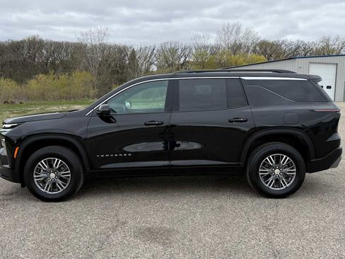Used 2026 Chevrolet Traverse LT w/ Driver Confidence Package AWD/4WD image 6