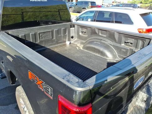 Used 2019 Ford F250 XLT w/ XLT Premium Package AWD/4WD image 7