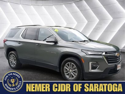 Used 2023 Chevrolet Traverse LT