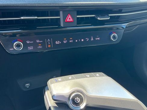 Certified 2024 Kia EV6 Wind RWD image 20