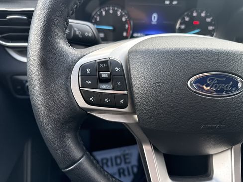 Used 2023 Ford Explorer XLT w/ Equipment Group 202A image 21