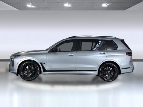 Used 2026 BMW X7 M60i AWD/4WD image 2