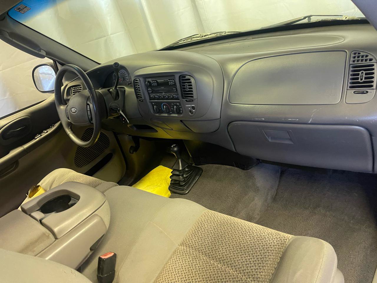 Used 2004 Ford F150 XLT AWD/4WD image 13