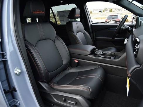 New 2025 Honda Pilot TrailSport image 25