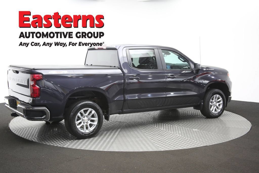Used 2023 Chevrolet Silverado 1500 LT AWD/4WD image 46