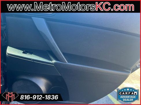 Used 2010 MAZDA MAZDA3 i Touring image 35