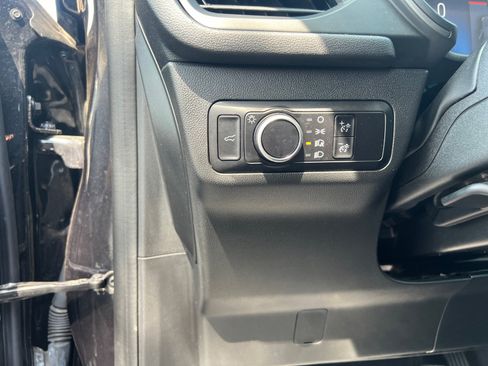 Used 2023 Ford Escape Active FWD image 12