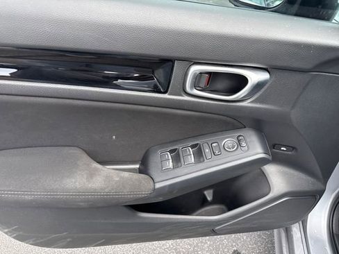 Certified 2023 Honda Civic EX image 9