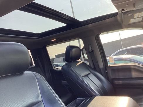 Used 2018 Ford F150 Lariat w/ Equipment Group 502A Luxury AWD/4WD image 25