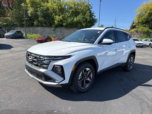New 2026 Hyundai Tucson SEL image 3