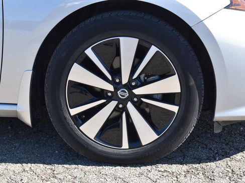 Used 2021 Nissan Altima 2.5 SV image 4