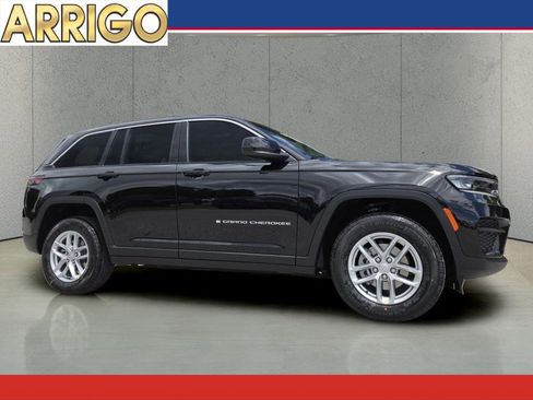 New 2026 Jeep Grand Cherokee Laredo X RWD image 1