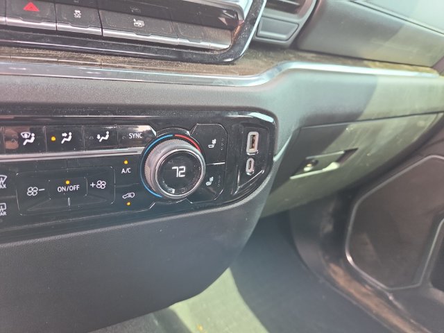 Used 2024 Chevrolet Silverado 1500 RST AWD/4WD image 18