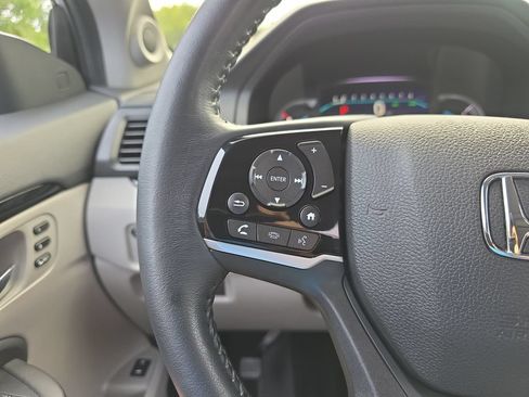 Used 2021 Honda Pilot Touring image 21