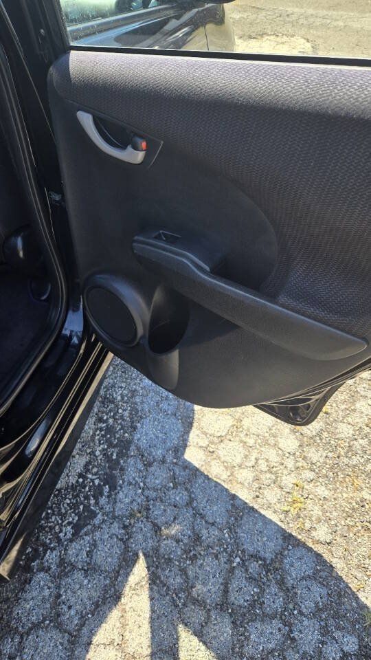 Used 2013 Honda Fit Sport image 11
