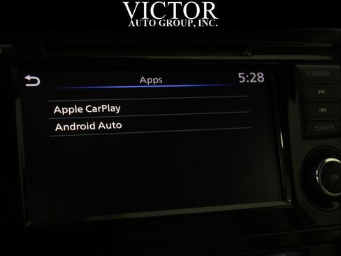 Used 2018 Nissan Rogue SL w/ Premium Package image 24