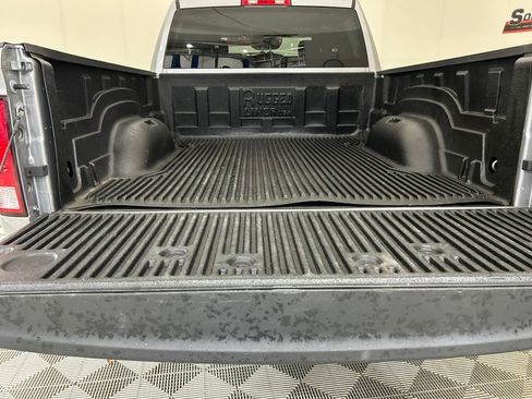 Used 2024 RAM 1500 Classic SLT image 5