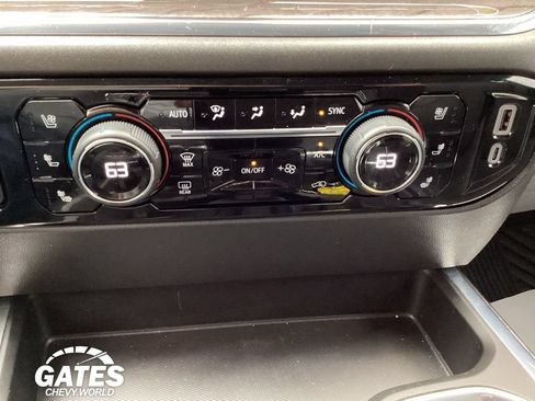 Used 2024 Chevrolet Silverado 1500 LTZ AWD/4WD image 18