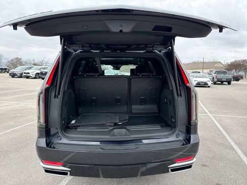 Used 2024 Cadillac Escalade Premium Luxury w/ LPO, Floor Liner Package image 21