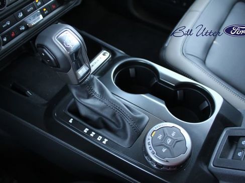 New 2025 Ford Bronco Outer Banks image 13