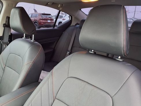 Used 2024 Nissan Altima 2.0 SR FWD image 17