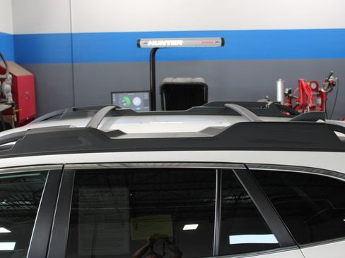 Used 2025 Subaru Outback Premium AWD/4WD image 10