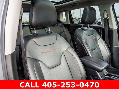 Used 2022 Jeep Compass Trailhawk w/ Trailhawk Elite Group AWD/4WD image 18