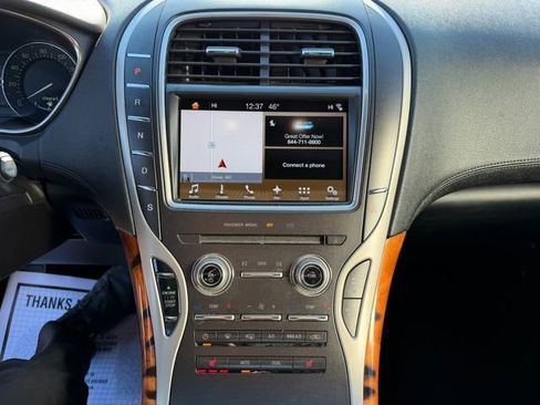 Used 2016 Lincoln MKX Select image 20
