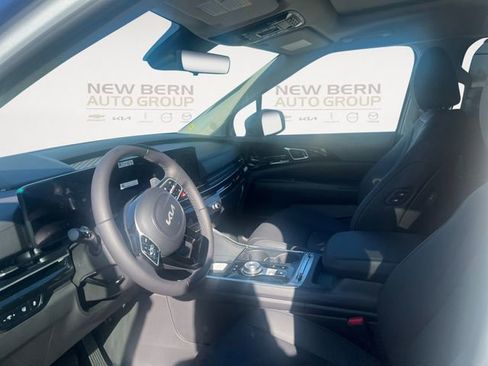 New 2026 Kia Carnival SX Prestige FWD image 9