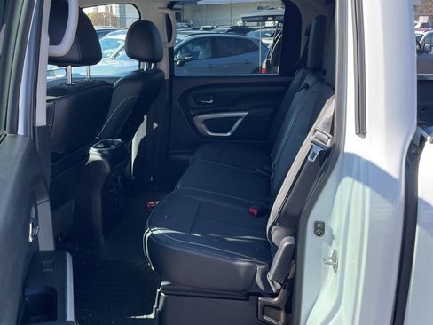 Used 2017 Nissan Titan PRO-4X image 14