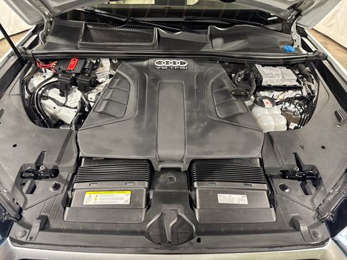 Used 2019 Audi Q7 3.0T Premium Plus w/ Premium Plus Package AWD/4WD image 31