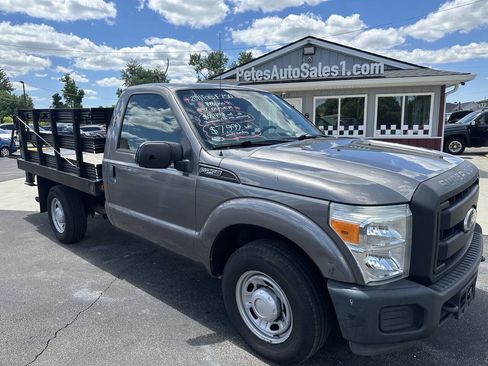 Used 2011 Ford F250 XL RWD image 2