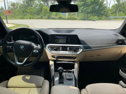 Used 2021 BMW 330i Sedan w/ Convenience Package RWD image 21