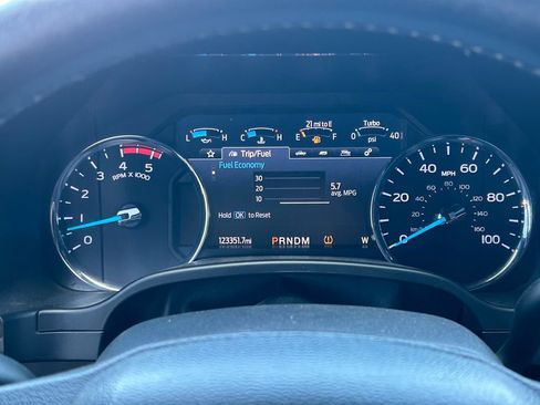 Used 2022 Ford F250 Lariat w/ Lariat Value Package AWD/4WD image 35