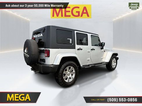 Used 2008 Jeep Wrangler Unlimited Sahara AWD/4WD image 6