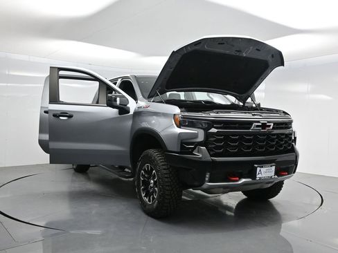 Used 2024 Chevrolet Silverado 1500 ZR2 w/ Technology Package image 51