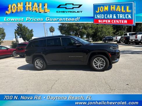 Used 2022 Jeep Grand Cherokee L Laredo w/ Luxury Tech Group I AWD/4WD image 13